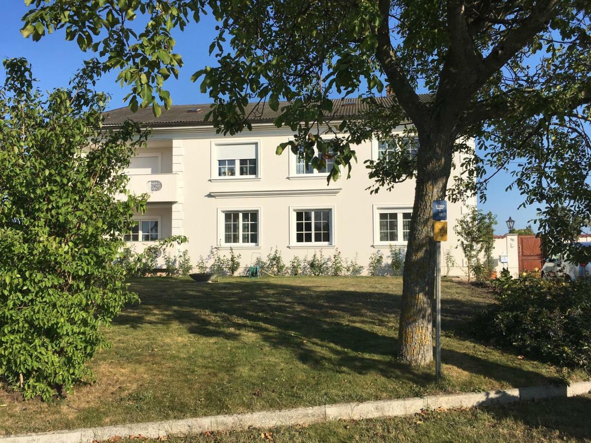 Sekt & Wein - Walter Klein Apartman Illmic Kültér fotó