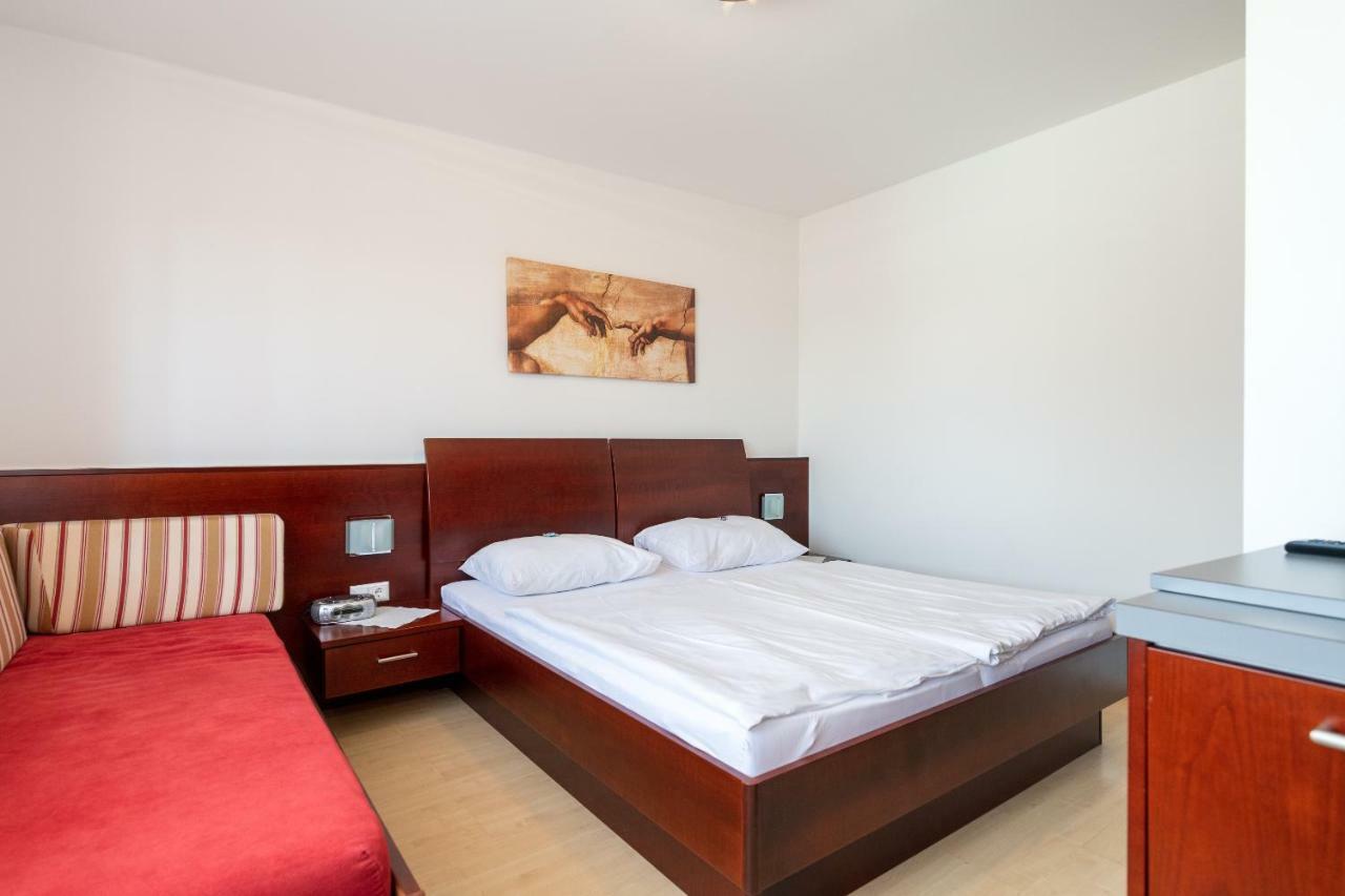 Sekt & Wein - Walter Klein Apartman Illmic Kültér fotó