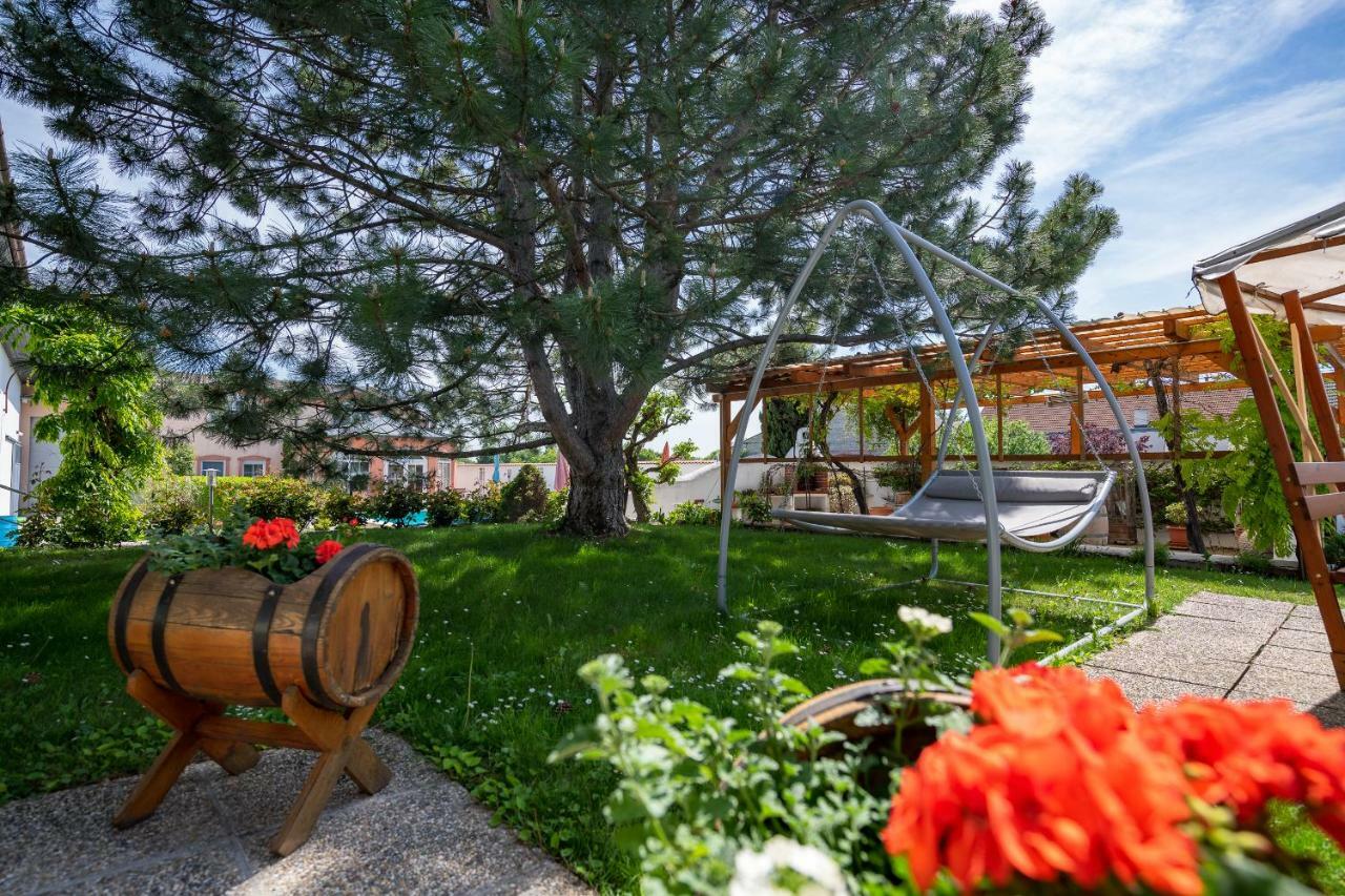 Sekt & Wein - Walter Klein Apartman Illmic Kültér fotó