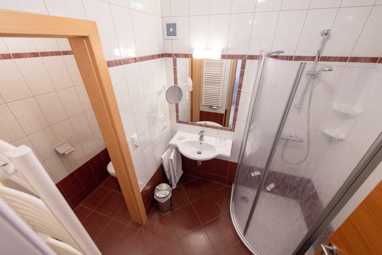 Sekt & Wein - Walter Klein Apartman Illmic Kültér fotó