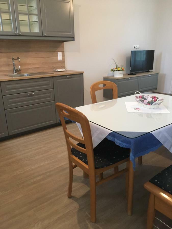 Sekt & Wein - Walter Klein Apartman Illmic Kültér fotó