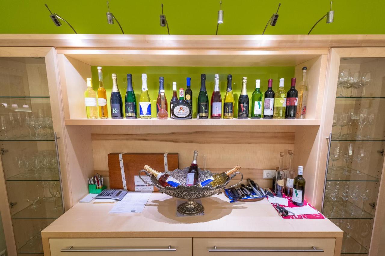 Sekt & Wein - Walter Klein Apartman Illmic Kültér fotó